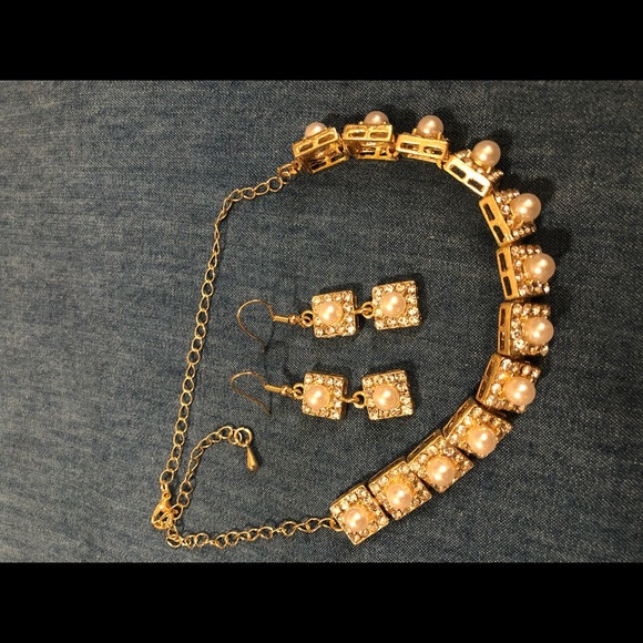 Necklace - Picture 2 of 3